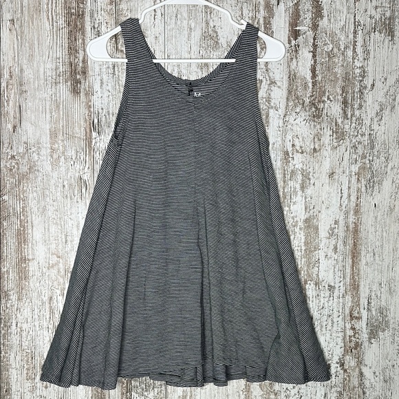 Matthildur striped flowy tunic tank top size small nwt - Picture 1 of 6